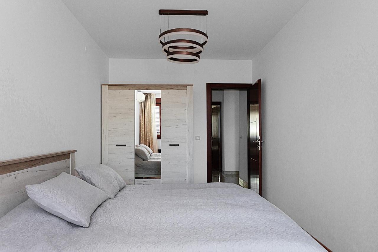 Three Bedroom Spacious Apartment Anatolia Будва Экстерьер фото